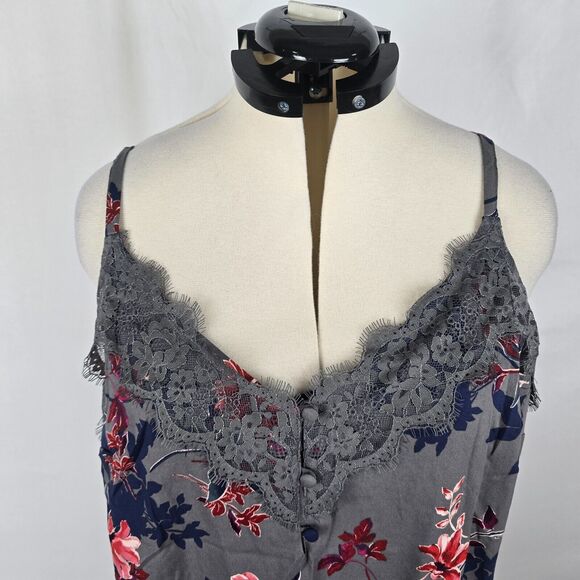 Torrid Camisole Women's 1X Gray Floral Sleeveless Lace Trim Buttons V-Neck NWT - Picture 2 of 16